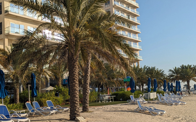 Apartamenty Luxurious Beachfront Marjan Island for Comfortable Stay