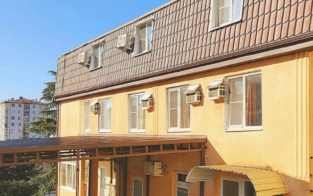 Sem'ya Guest House