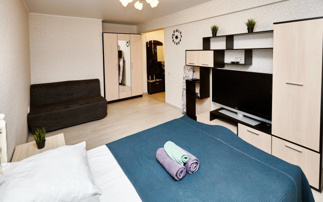 Квартира уютная однокомнатная Сутки Калуга у Сквера Мира по адресу Большевиков 3