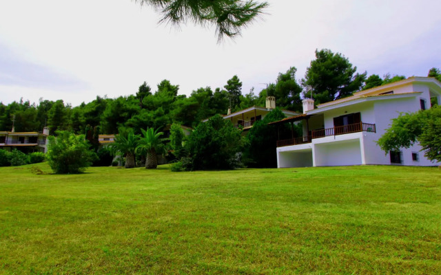 Lorenia Sea Side Elani Villa