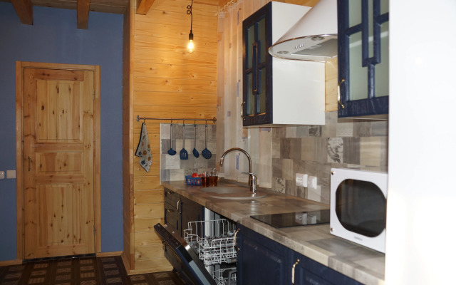 Частный дом уютный с сауной и камином