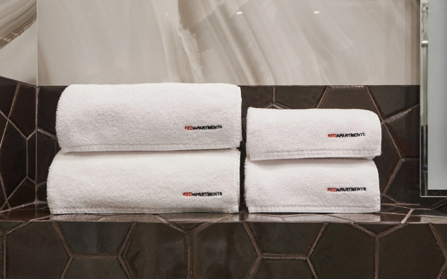 Red Apartments Svetlana Park Elizabet Apartments