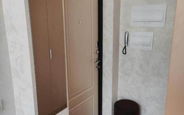 Studiya na 5 Chelovek Flat