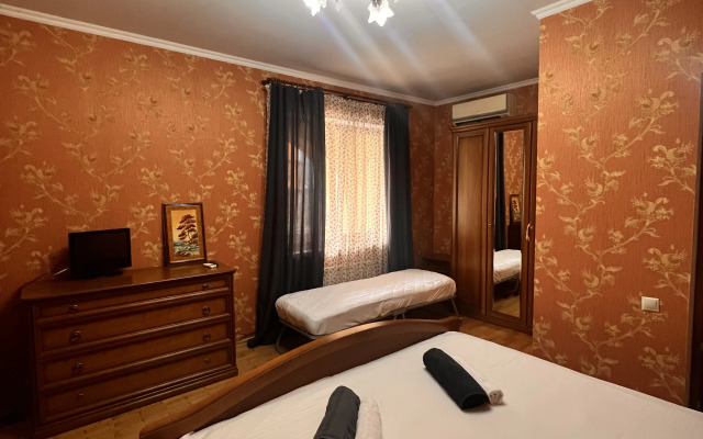 Magic Club Na Naberezhnoy Guest house