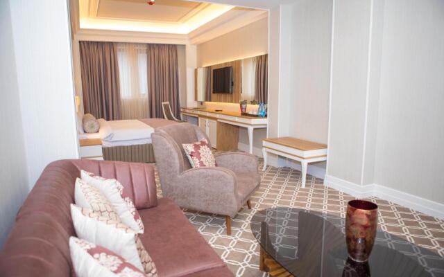 Theatrum Hotel Baku