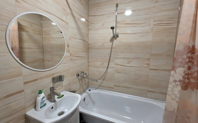 Апартаменты SeveRent в центре города 163