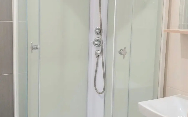 Квартира Родионова 202/1