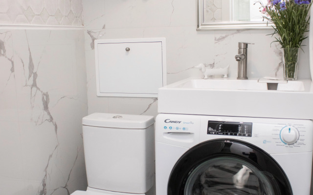 Dizaynerskaya Na Lenina 85b Flat
