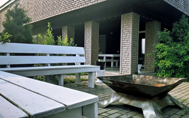 Domik dlya Semeynogo Otdykha na Beregu Ozera Private House