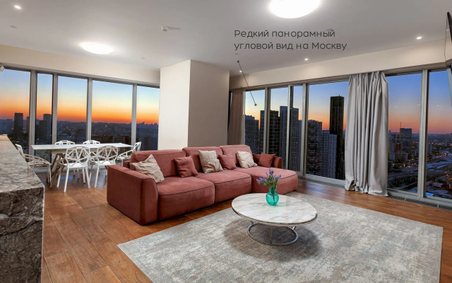 Moskva Siti Lux s panoramnoy vannoy 3 komnaty Apartments