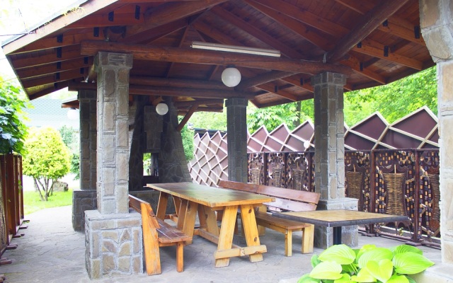 Okhotnichiy Club