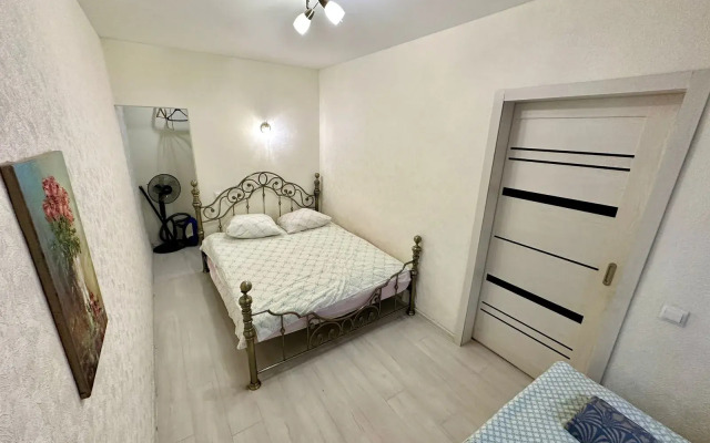 Dvukhkomnatnye Apartamenty V Tsentre Goroda Apartments