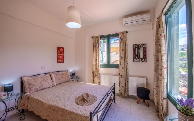 Ioanna's Home In Agia Pelagia Apartments