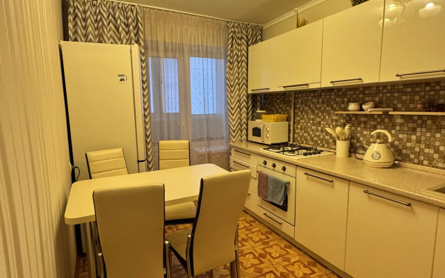 Apartments Dvukhkomnatnaya М4