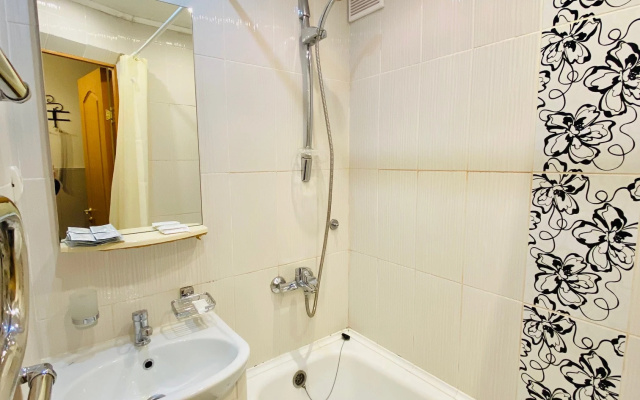 Apartamenty Tihij centr Karla Marksa 7a