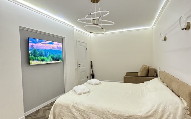 S Krasivym Vidom Na Gory Flat