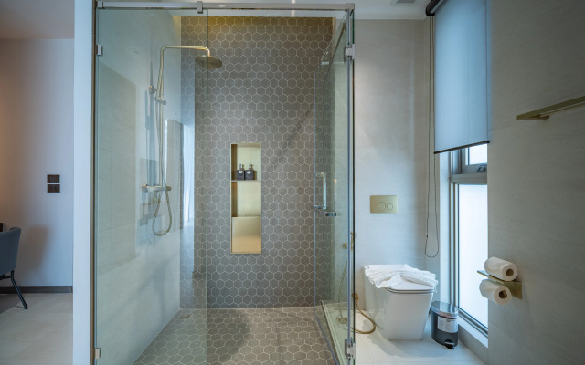 Grand View Residence Villa by NLA, Villa