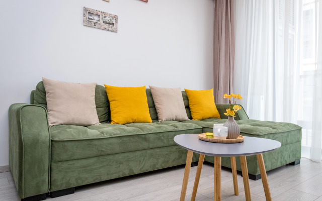 Apartments with a View of the Ferris Wheel and the City