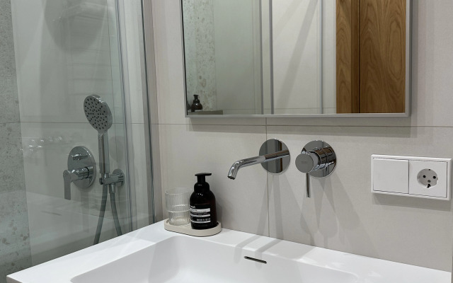 Апартаменты Уютная студия с видом на море центр