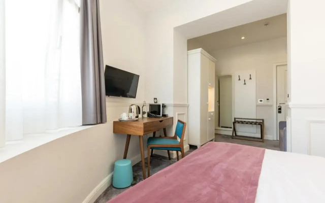 Отель Public House