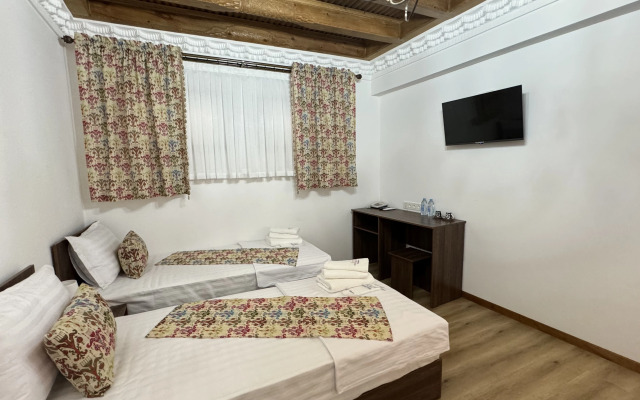 Mahbubakhon Guest House