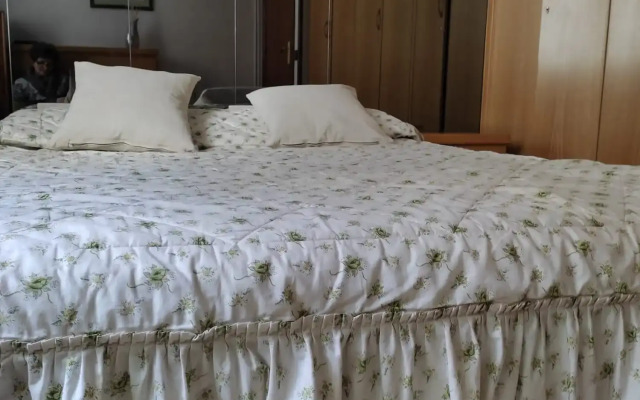Svetlye I Uyutnye Living Quarters