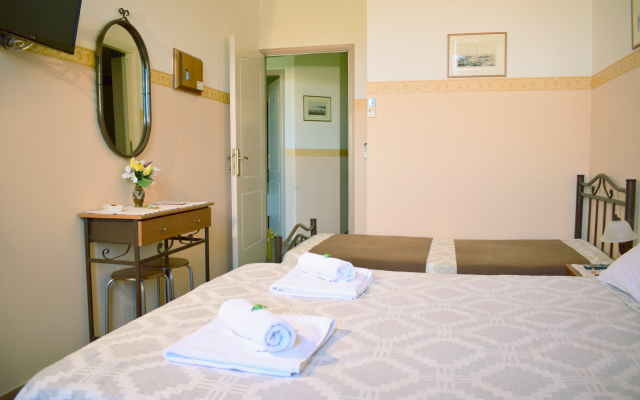 Stoa Rooms Apartments