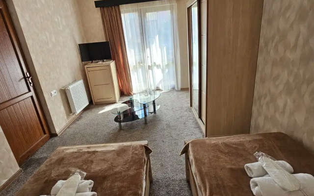 Danisimo Hotel