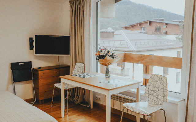 Апартаменты с Видом на Горы 1