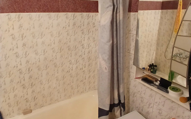 Квартира посуточно на Бардина Возле Микрохирургии глаза и Бонума