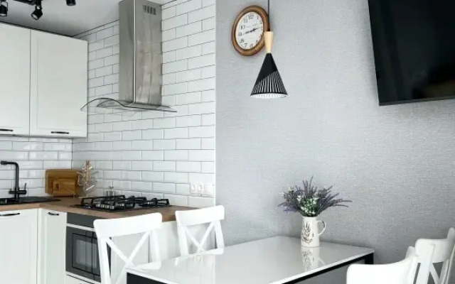 Stylish Apartments kravc Group v ZK "Parusa"