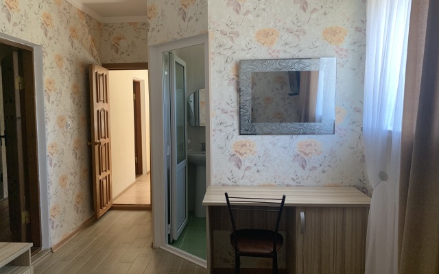 Yuzhny Guest House