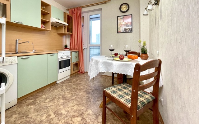 Okolo Vredena Flat