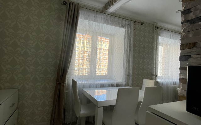 Nedaleko Ot Rivyery Flat