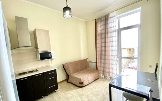 Red Rose Apartments