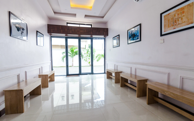 Отель Fifthinn Lekki