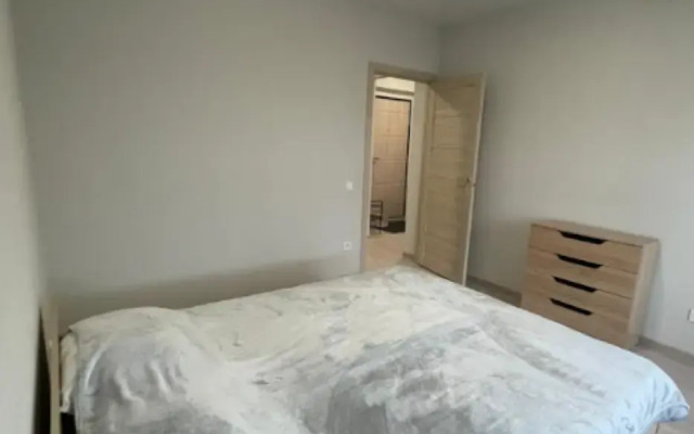 Квартира двухкомнатная на улице Каспийская 5