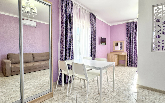 Nika Guest house