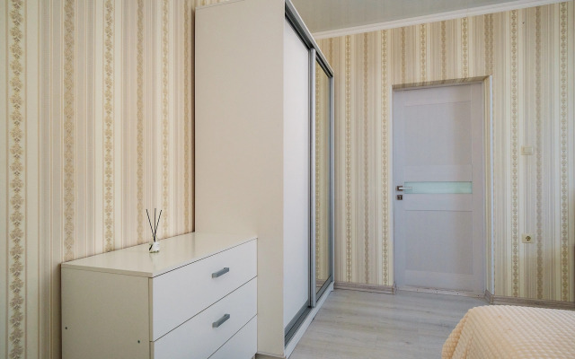 Leto Apartments