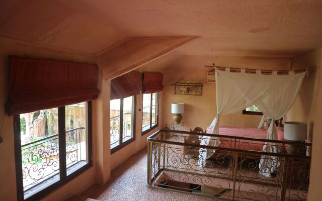 La Taverna Suites Hotels