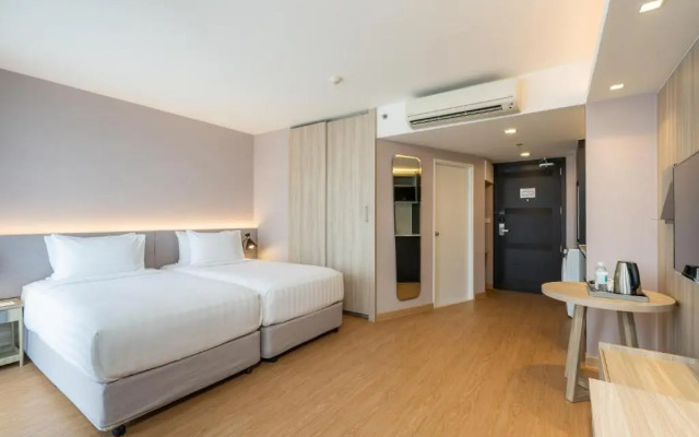 Отель Aster Hotel and Residence