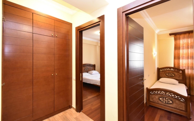 RentInnYerevan Mher Mkrtchyan 1 street Apartments