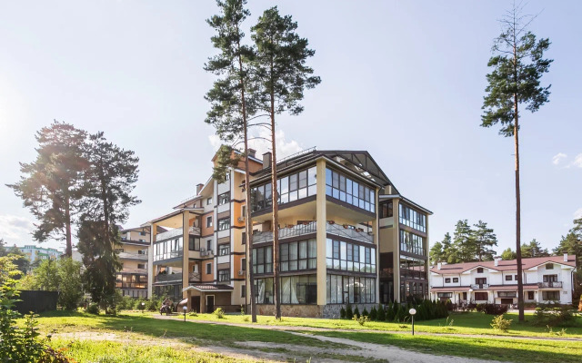 Apartments Yakhontovy Les
