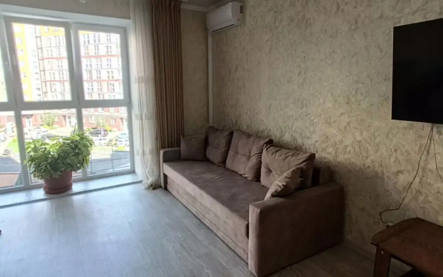 Квартира Двухкомнатная возле СК Янтарный