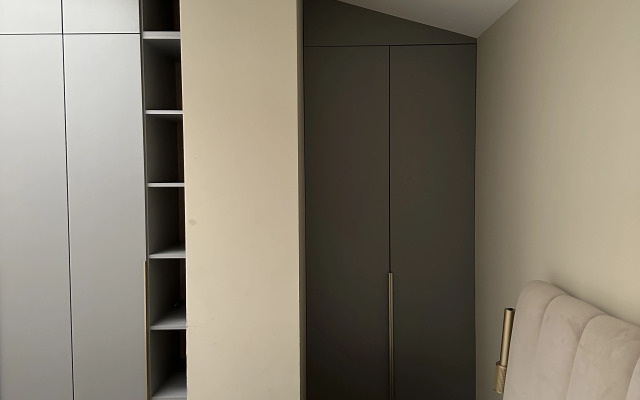 Апартаменты Двухуровневые апартаменты с балконом