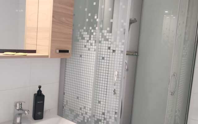 Na Ulitse Usadebny Park 1 Apartments