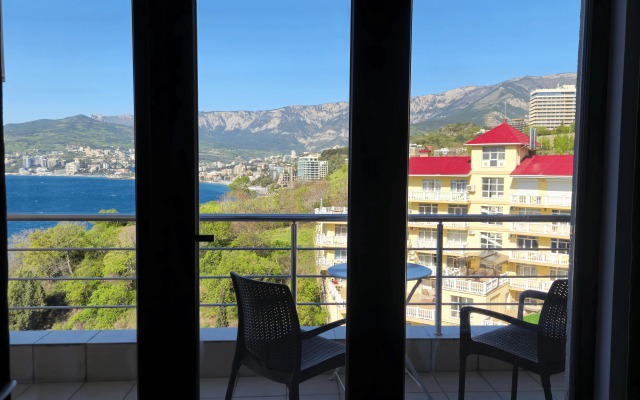 Квартира двухуровневая с панорамным видом на море