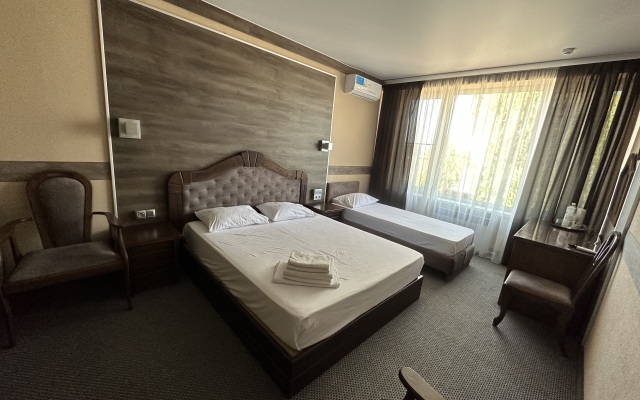 Dilizhans Hotel