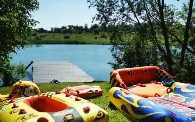 Частный дом коттедж с пятью комфортабельными спальнями