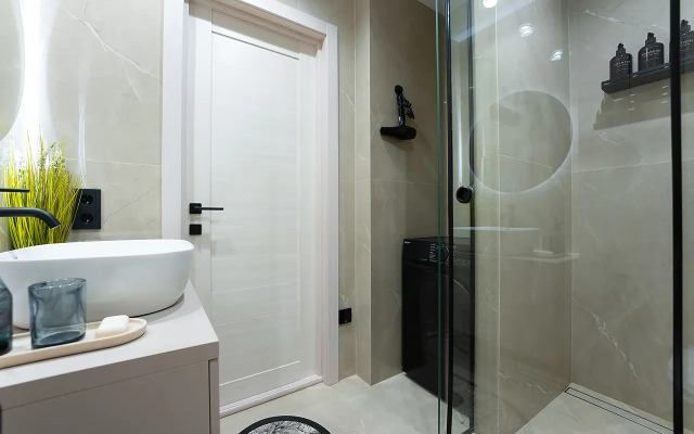 Pyat Zvyozd Kvartira S Konditsionerom V Novom Zhk Apartments